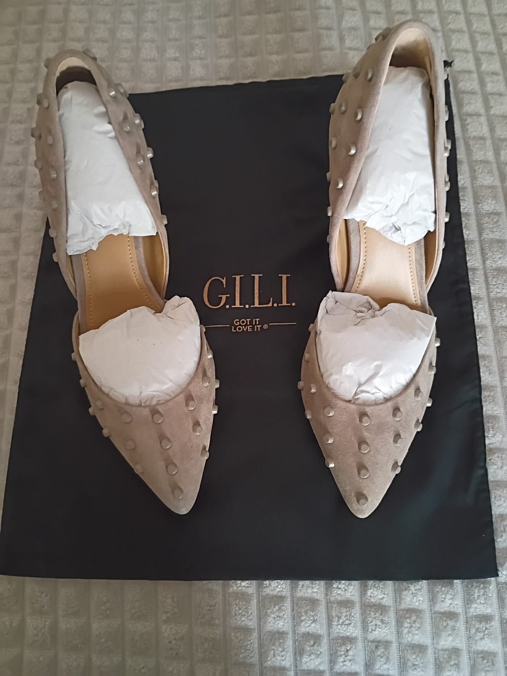 G.I.L.I. Studded Pointed Toe D'Orsay Heels Taupe Size 8